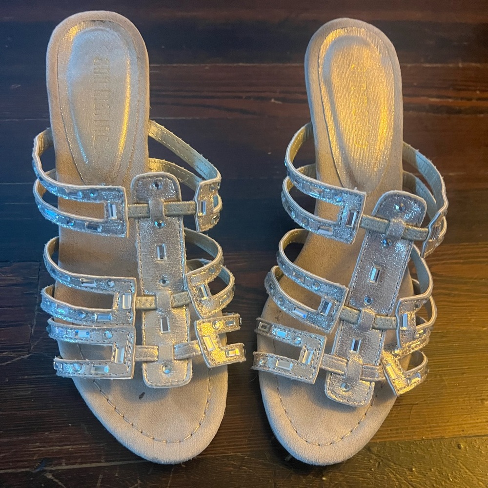 Elegant Beige Strappy Women's Sandals